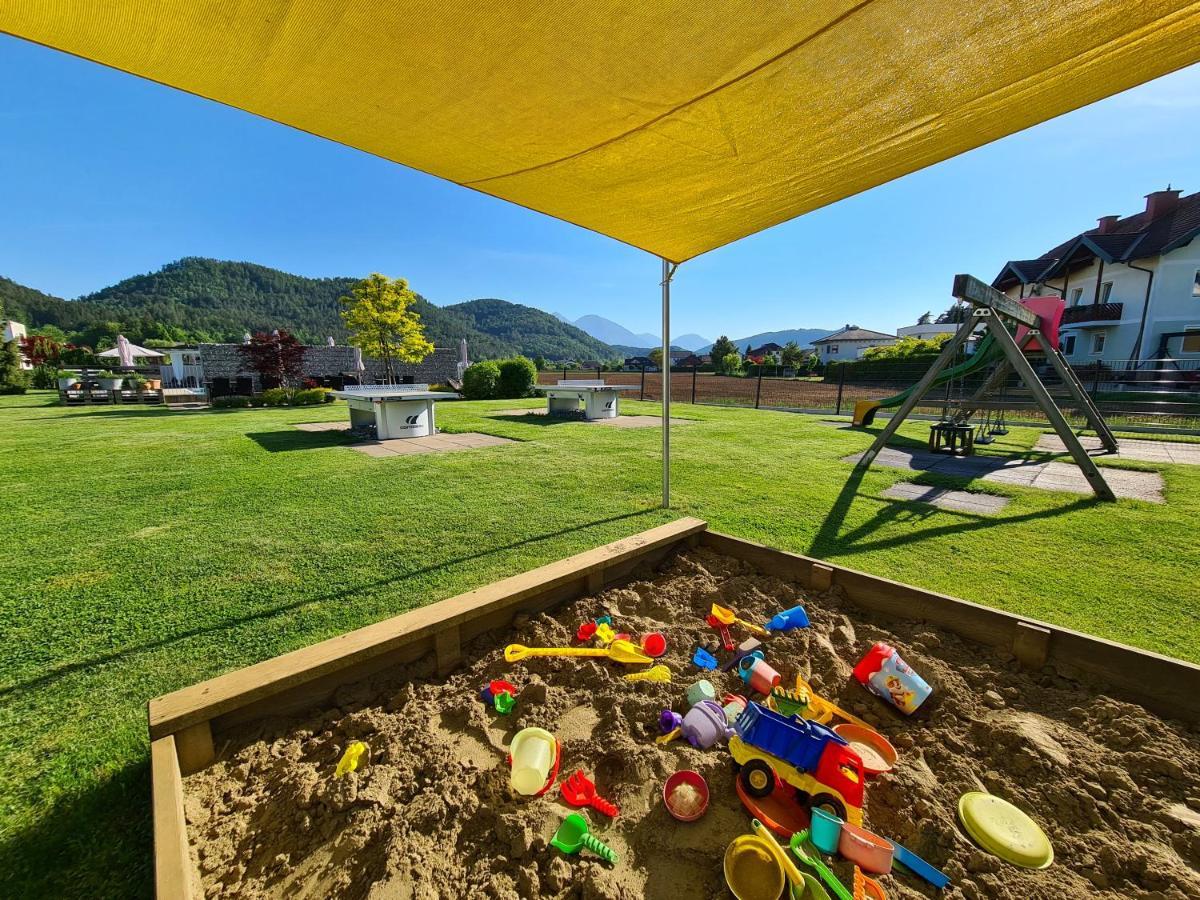 Ferienpark Scheiber Unterburg am Klopeiner See Eksteriør billede